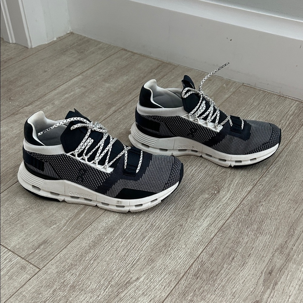 OnCloud Sneakers